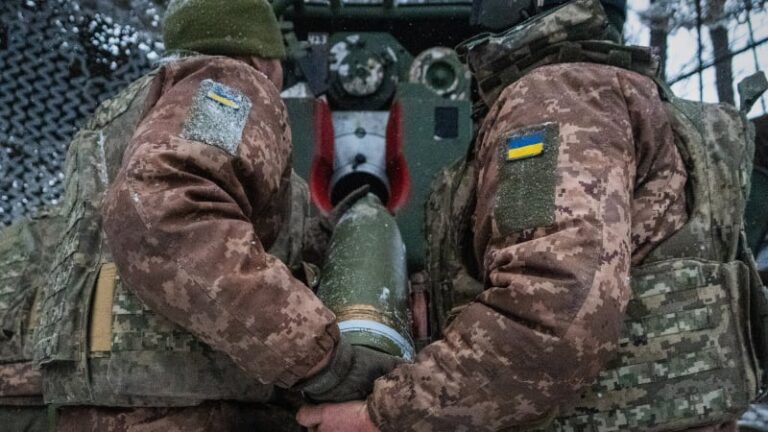 Ukrajina hlásí úspěch. střelami domácí výroby zasáhla závod na výrobu raket