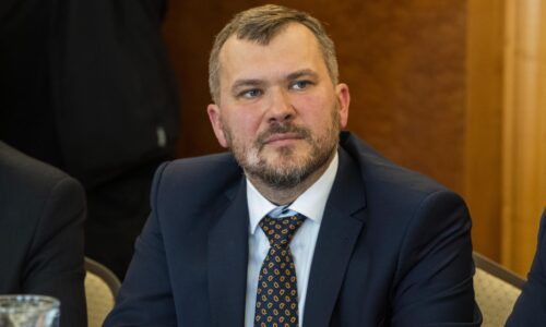 Na sneme KDH nemajú voliť predsedu, Karas do budúcna nevylučuje záujem viesť ho