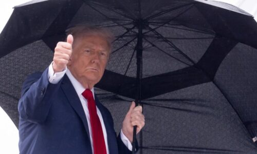 Trumpova rázná odpověď na soud: Zvýší celosvětově clo na 15 procent. Platit začne v úterý