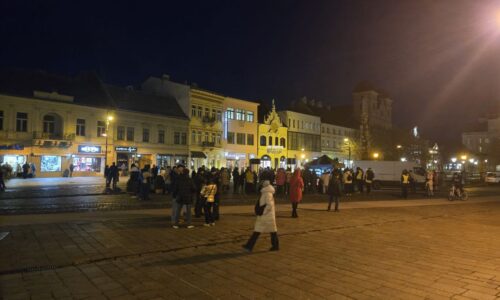 Video: Hŕstka ľudí si v Košiciach pripomenula smrť novinára