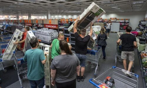 Řetězec Lidl otevře novou prodejnu, kterou Češi berou útokem. Láká na extrémní slevové akce