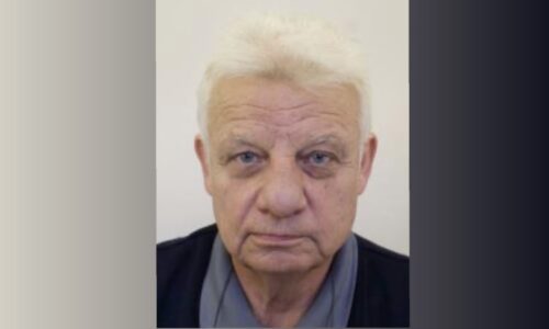 Senior navštívil restauraci u Sázavy, od té doby je nezvěstný. Na sobě měl maskáčovou bundu