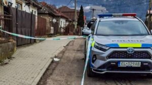 Obec helcmanovce v šoku: pred stanicou dobodali ženu, otec sa priznal synovi, že to urobil on