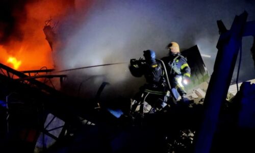 Ukrajina čelila dalším ruským útokům na energetiku. Bez proudu jsou i okupovaná území