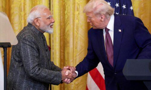 Po rozhodnutí amerického súdu zrušiť Trumpove clá India odkladá rokovania s USA, dôvodom je neistota