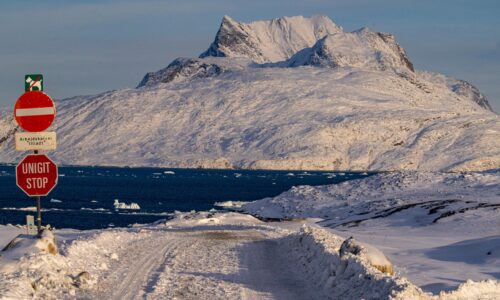 Dánske jednotky evakuovali člena posádky americkej ponorky v blízkosti Grónska
