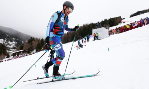 Slovenskú vlajku na záverečnom ceremoniáli na olympiáde ponesú skialpinisti Šiarnik a Cullyová