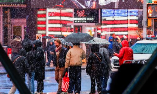 Starosta New Yorku vyhlásil núdzový stav. Mesto kvôli blížiacej sa snehovej búrke uzatvára všetky ulice