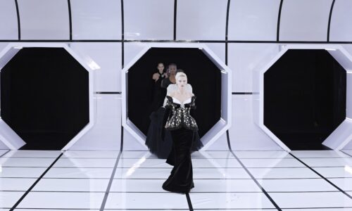 At Richard Quinn, the Hourglass Reigns Supreme