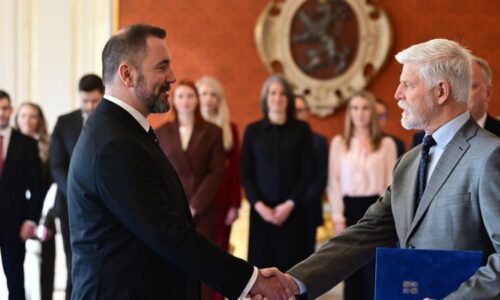 Pavel jmenoval Červeného ministrem. Po dvou měsících je vláda kompletní