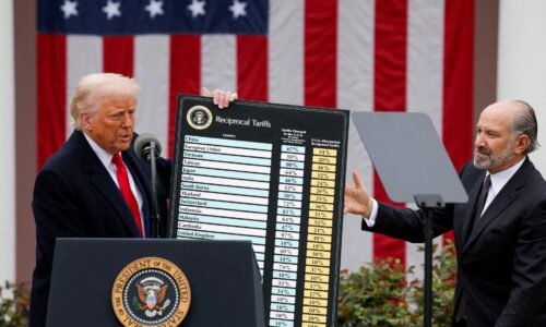 USA prestanú v utorok vyberať clá, ktoré súd označil za nezákonné