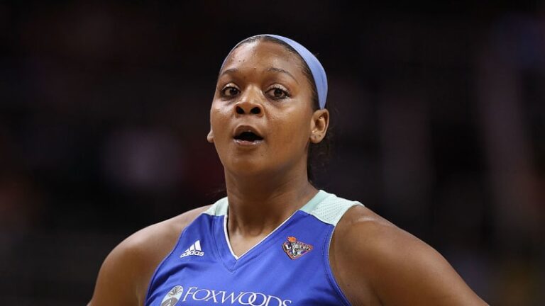 Basketbalová šampionka zemřela ve 43 letech. braxtonová hrála i utkání hvězd