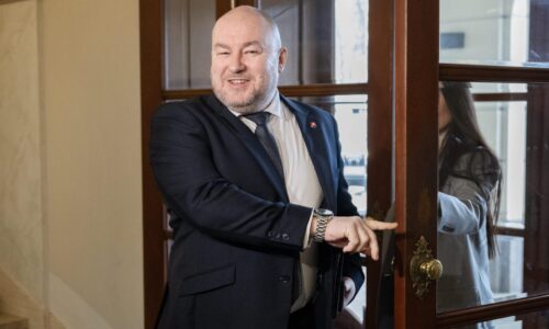 Huliak sa pustil do Kováčika, hovorí o krachu futbalu. Vedenie SFZ pripúšťa, že kauza môže ovplyvniť voľbu