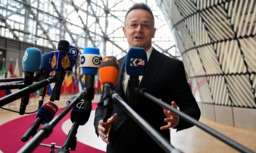 Spojené štáty majú záujem na bezpečnom zásobovaní Maďarska energiou, vyhlásil Szijjártó