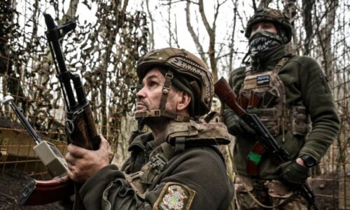 Může ještě Ukrajina vojensky vyhrát válku? Má spíš nakročeno k čestnému míru, říká expert Bříza