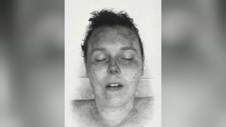 Záhada mrtvé ženy: kriminalisté prosí o pomoc, tělo leželo v lese u říčan