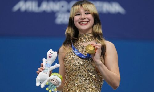 Americká krasokorčuliarka získala dve zlaté medaily. jednu však teraz musela vrátiť