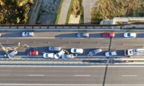 Na rýchlostnej ceste R7 smerom do Bratislavy je výrazné zdržanie