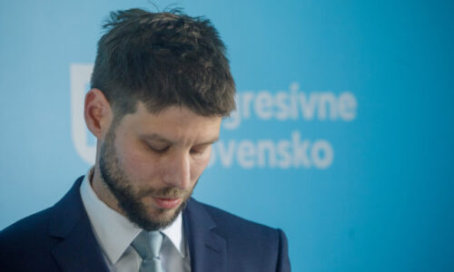 Prepad Progresívneho Slovenska sa medzimesačne prehĺbil, Demokrati prekonali hranicu šesť percent a dobiehajú Hlas