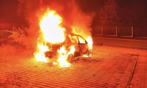 Žhářský útok na auto jihočeského zastupitele. Jde o politický atentát, je přesvědčen Veber