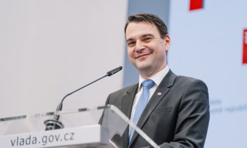 Jelínek: Macinka nesedí v koutě jako oukrop. Podle Schmarcze měl jeho projev vypadat jinak