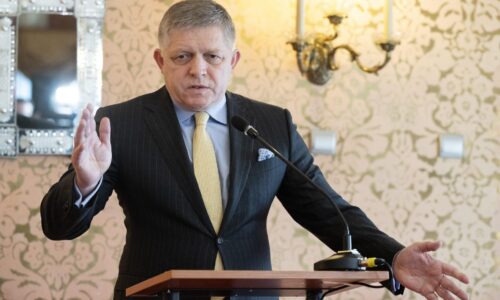 Fico bude v piatok telefonovať so Zelenským. Témou budú dodávky ropy cez Družbu