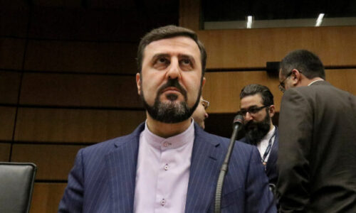 Námestník iránskeho ministra zahraničných vecí čelí žalobe pre účasť na zločinoch proti ľudskosti