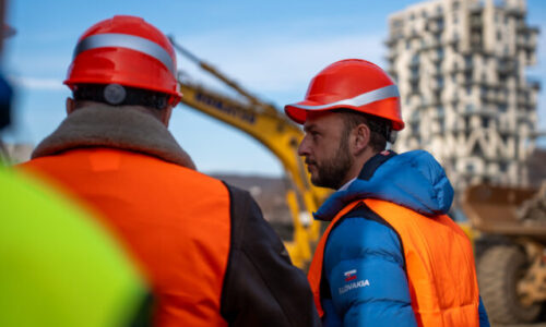 Ministerstvo Šutaja Eštoka začalo s obnovou štadióna Športového centra polície v Dúbravke – VIDEO, FOTO