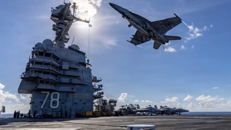Nejmodernější letadlová loď světa obrazem: gerald ford má ohromující systémy