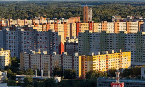 Ceny bytov utekajú realite. Prečo Slováci kupujú, aj keď si môžu dovoliť menej?