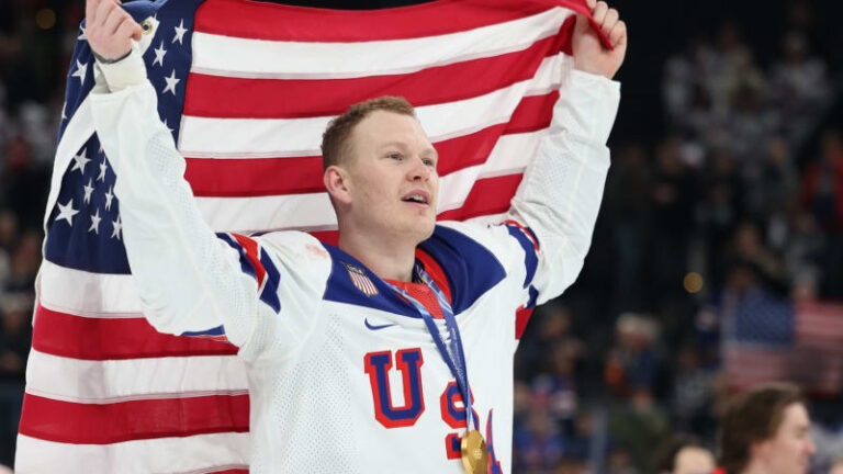 Bílý dům zveřejnil další šokující . americký hokejista na něm vulgárně uráží kanadu