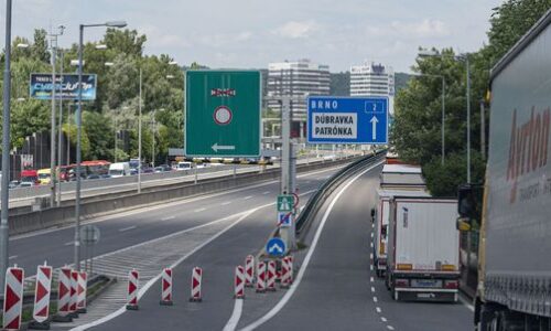 Vodiči, pozor. Diaľnicu D2 pri Bratislave čakajú cez víkend nočné uzávery