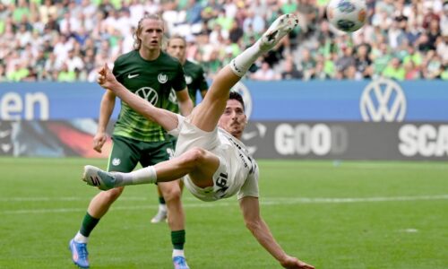 Elitný futbalista úmyselne dostal žltú kartu, aby bol s priateľkou: nikto to nepochopil