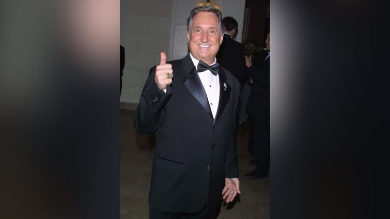 Zemřel autor slavných poprockových hitů. neil sedaka inspiroval miliony lidí, truchlí rodina