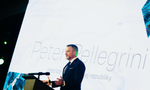 Blízky východ si zaslúži mier, tvrdí Pellegrini. Raši odmieta vojny ako riešenie sporov – FOTO