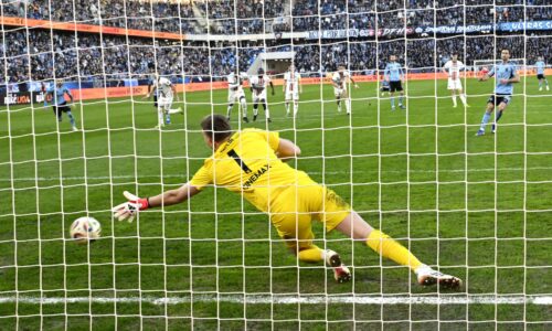 Niké liga: Slovan zdolal Trnavu v sobotnom derby, dvakrát skóroval Šporar. Žilina remízovala