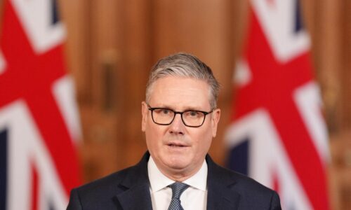 Britské lietadlá sa zapojili do akcie na Blízkom východe. Musíme zabrániť ďalšej eskalácii, vyhlásil Starmer