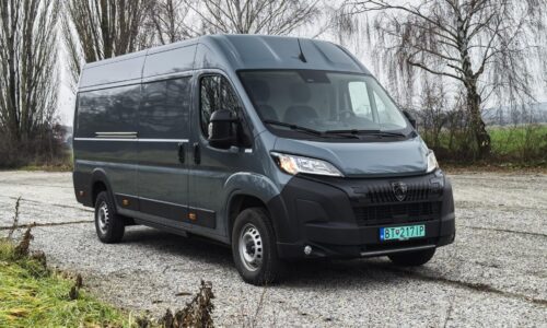 Obor od Peugeotu, ktorý sa nebojí tvrdej práce. Dáva to však celé zmysel?