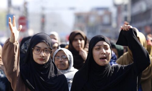 Irán je pripravený na všetky scenáre. časť iráncov želá „smrť amerike“