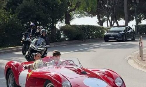 Tajná svadba, ktorá nebola až tak tajná. Charles Leclerc a jeho snúbenica sa zosobášili