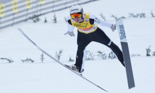 Skoky na lyžiach: Slovinský fenomén potvrdil tohtosezónnu dominanciu aj v Rakúsku