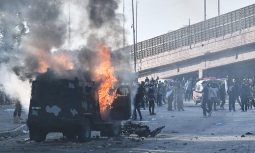 Izrael mobilizuje stotisíc záložných vojakov, píše Reuters
