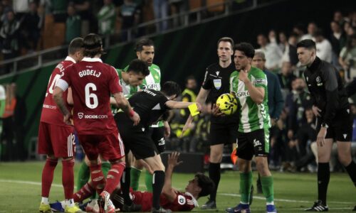 Bitka o Sevillu nemala víťaza, Betis zahodil sľubný náskok. Valencia môže byť rada za penaltu