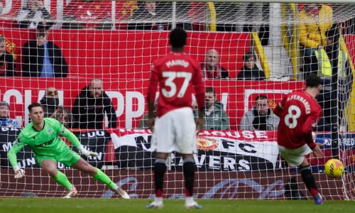 Pomohli manchestru united rozhodcovia? tréner crystal palace je o tom presvedčený: bonus traffordu!