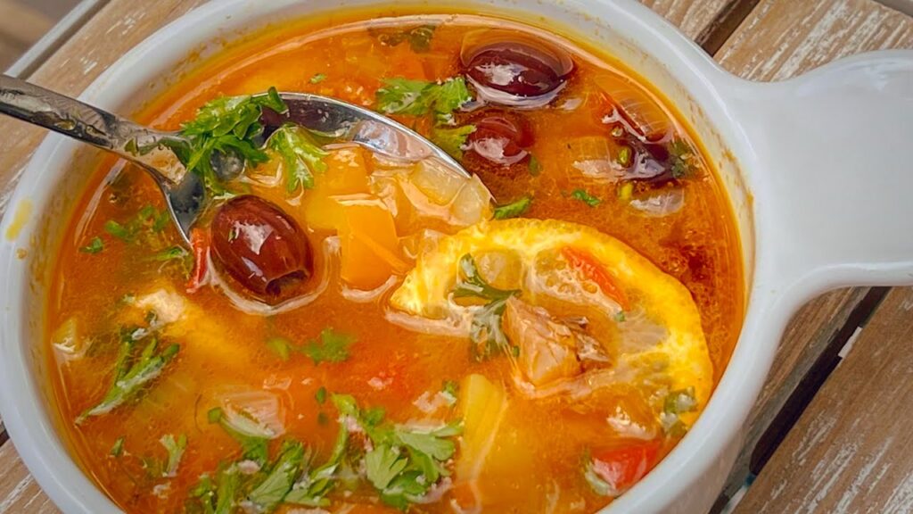 Nur wenige leute kochen fisch so! köstliches abendessen mit den einfachsten zutaten!