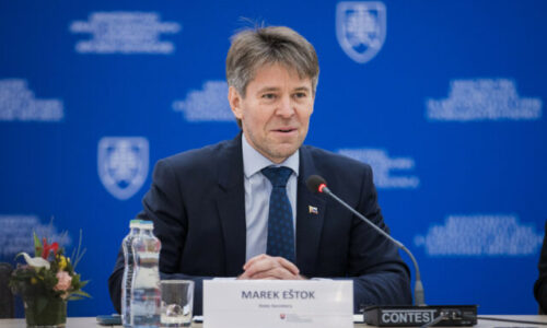 EÚ mimoriadne rokovala o situácii na Blízkom východe, členské štáty apelujú na deeskaláciu konfliktu