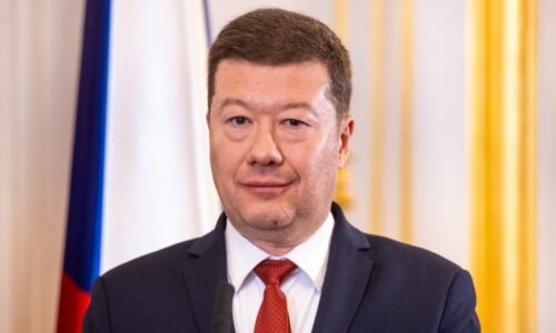 Okamurova kritika útoku na Írán? Mluví ke svým voličům, mávnul nad tím rukou Babiš