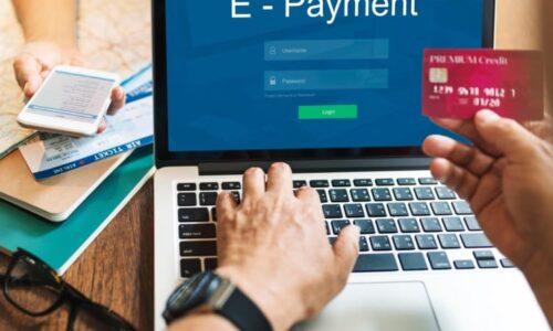 Čechy čeká odstávka populární platební brány. Jakých stránek se výpadek týká?