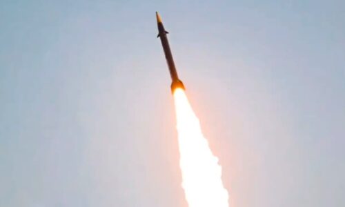 Irán zintenzívnil útoky, jeho nový vodca schladil Trumpa: “Rokovania nebudú”