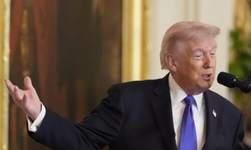 Trump: Írán by mohl raketami zasáhnout Evropu i USA. Ignorovali naše varování, útoky pokračují